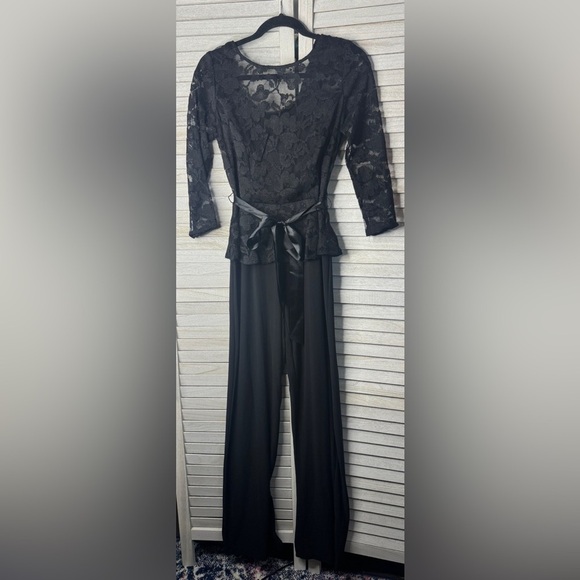 Neiman Marcus Black One piece Jumpsuit / Pant. New with tags. Size 4. Black Tie - Picture 2 of 8